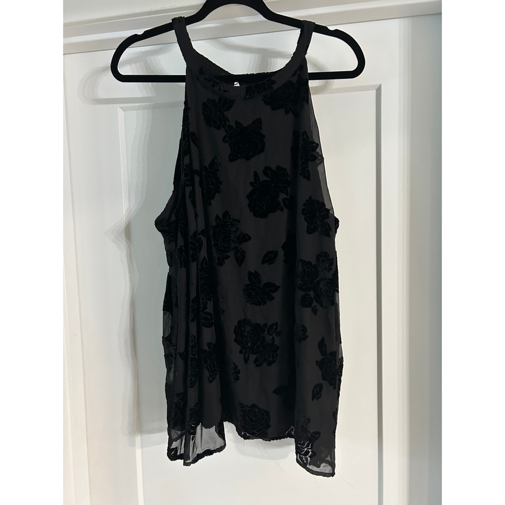 Torrid Black Velvet Floral Burnout Halter Sleeveless Top Size 2 Plus Size